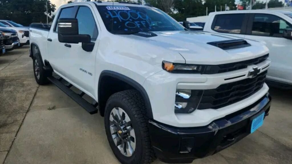 Chevrolet Silverado 2025